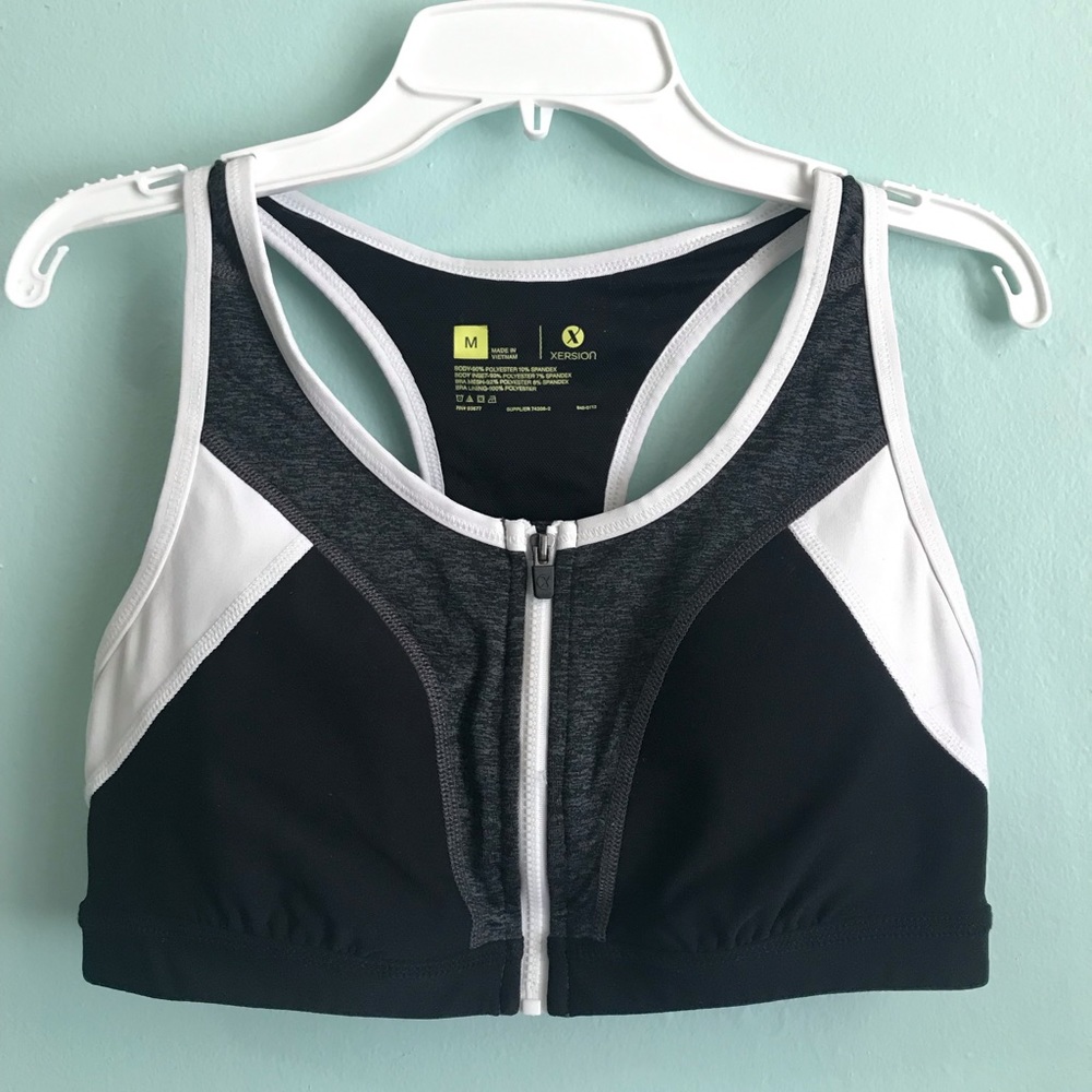 JCPenney Xersion Front Zip Sports Bra Medium